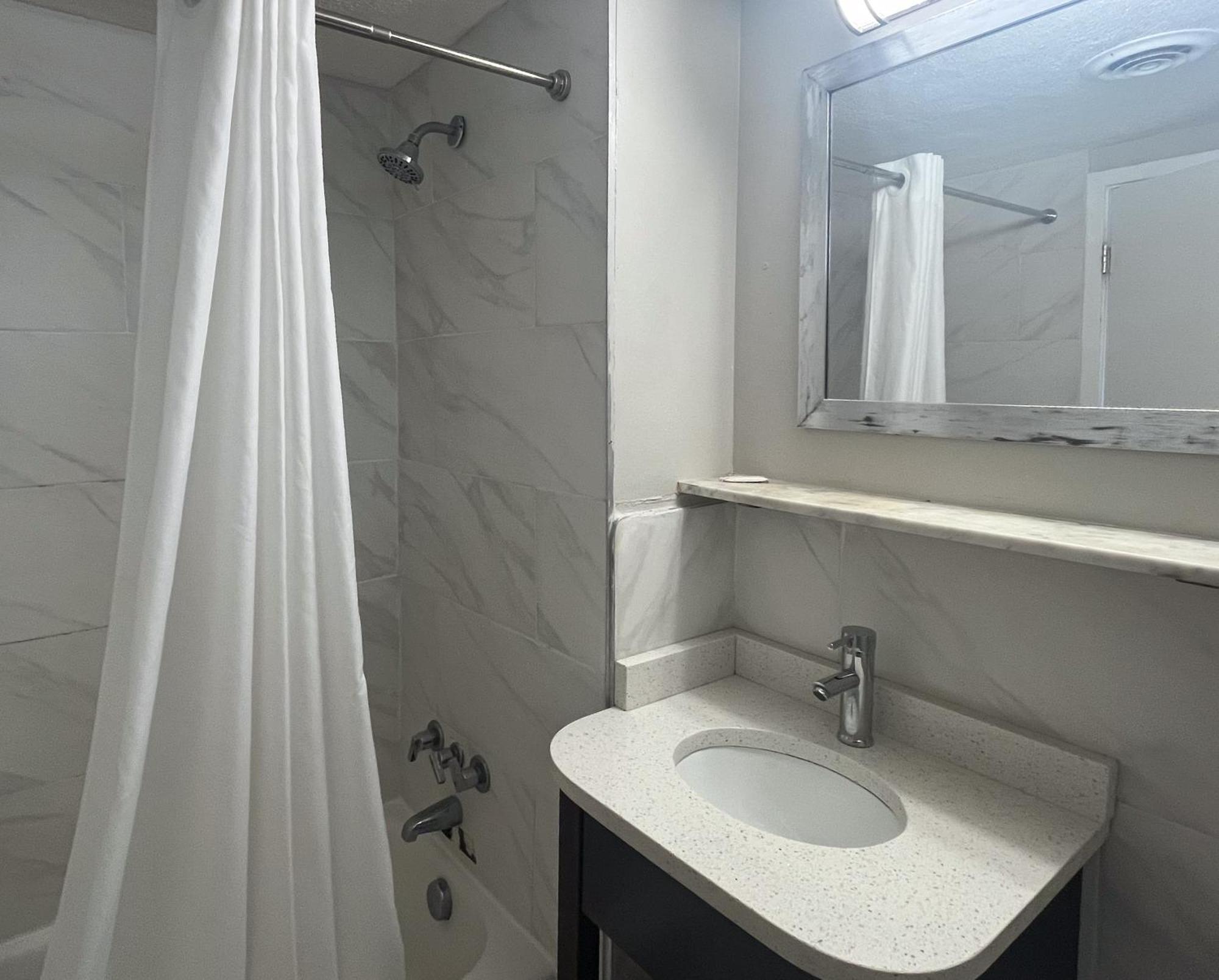 Motel 6 Norfolk, Va East Little Creek Ngoại thất bức ảnh